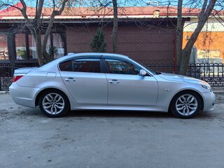2008 BMW 5 серии 525i V (E60/E61) Рестайлинг, серебристый, 1300000 рублей, вид 4