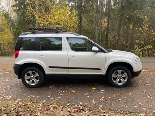 2013 Skoda Yeti I, белый, 860000 рублей, вид 5