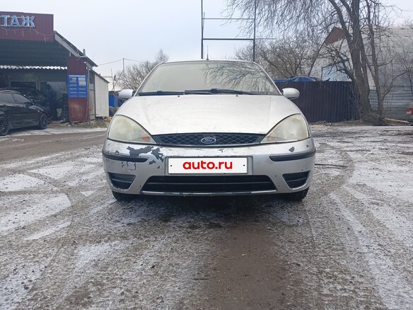 2004 Ford Focus I Рестайлинг, серебристый, 150000 рублей - вид 2