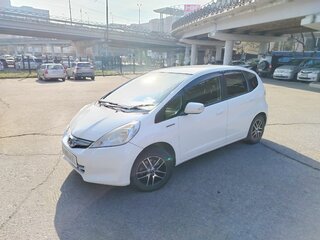 2012 Honda Fit Hybrid II, белый, 910000 рублей, вид 1