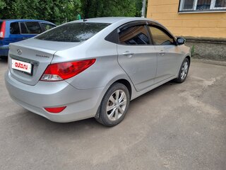2011 Hyundai Solaris I, чёрный, 700000 рублей, вид 4