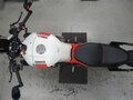 2025 Yamaha XSR900, белый, 1200000 рублей - вид 9
