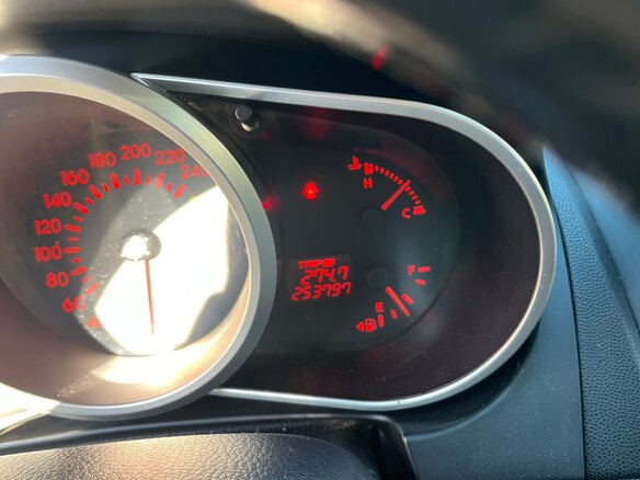 2007 Mazda CX-7 I, белый, 900000 рублей - вид 6