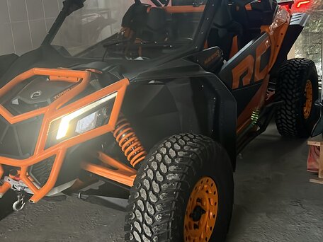 2020 BRP Can-Am Maverick X RC Turbo RR, оранжевый, 3300000 рублей, вид 1