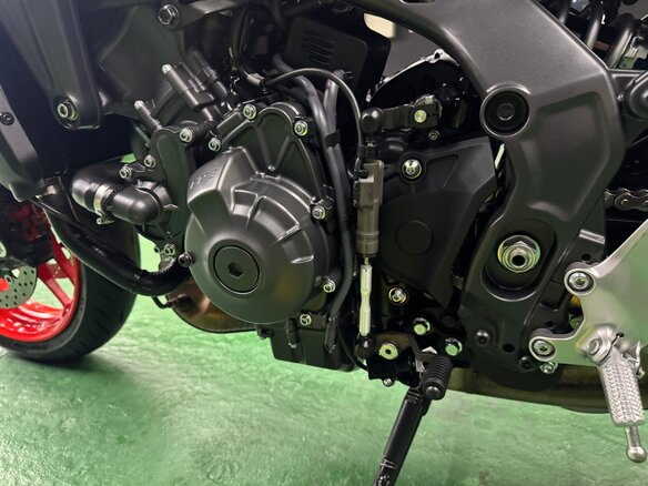 2021 Yamaha MT-09 (FZ-09), серый, 1150000 рублей - вид 23
