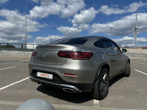 2019 Mercedes-Benz GLC Coupe 300 d I (C253) Рестайлинг, серебристый, 4900000 рублей - вид 3