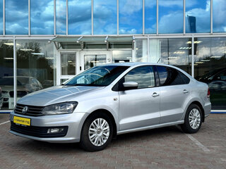 2016 Volkswagen Polo V Рестайлинг, серебристый, 895000 рублей, вид 5