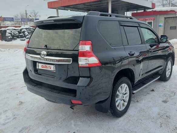 2014 Toyota Land Cruiser Prado 150 Series Рестайлинг 1, чёрный, 4200000 рублей - вид 2