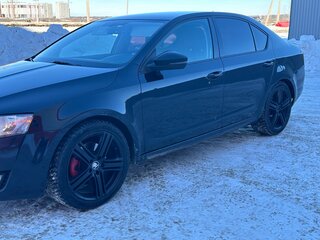 2015 Skoda Octavia III (A7), чёрный, 1099000 рублей, вид 4