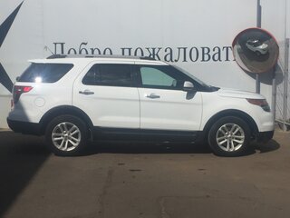 2013 Ford Explorer V, белый, 2400000 рублей, вид 5