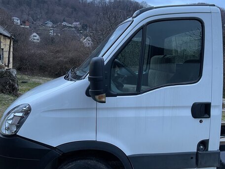 2008 Iveco Daily, белый, 2000000 рублей, вид 4