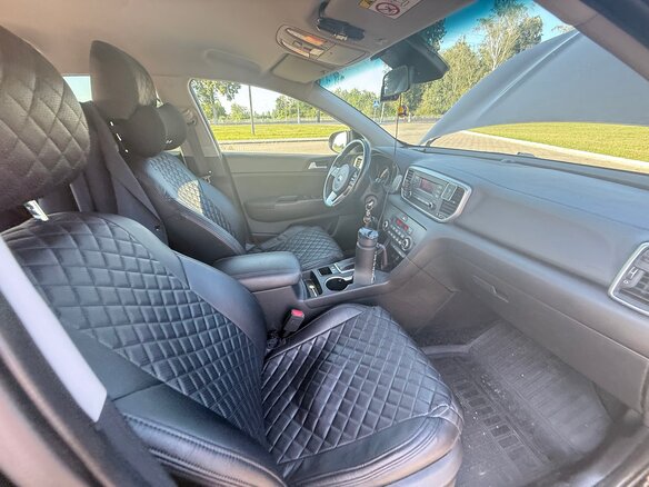 2020 Kia Sportage IV Рестайлинг, чёрный, 1750000 рублей - вид 10
