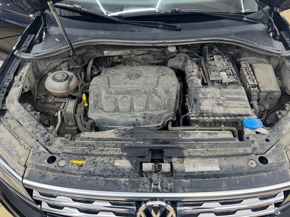 2019 Volkswagen Tiguan II, чёрный, 2950000 рублей - вид 22