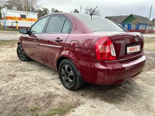 2008 Hyundai Verna II, пурпурный, 490000 рублей, вид 4