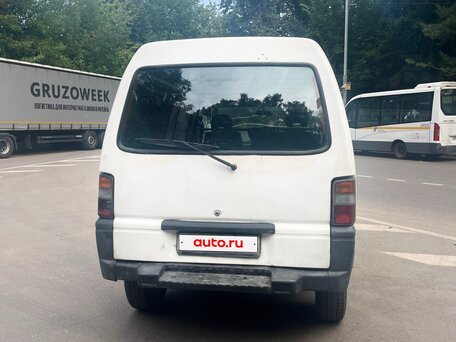 1999 Mitsubishi Delica, белый, 645000 рублей, вид 5
