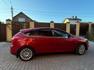 2013 Ford Focus III, красный, 930000 рублей, вид 4