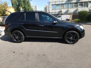 2008 Mercedes-Benz M-Класс 320 II (W164) Рестайлинг, чёрный, 1700000 рублей, вид 5