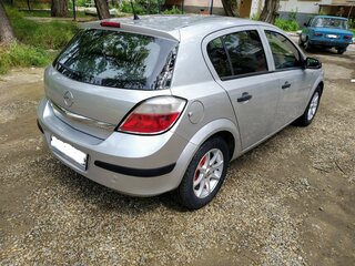 2004 Opel Astra H, серебристый, 260000 рублей, вид 5