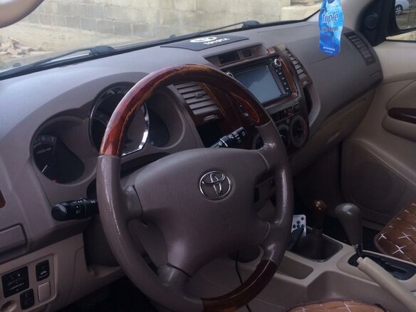2008 Toyota Fortuner I, чёрный - вид 4