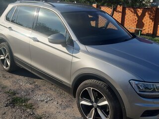 2019 Volkswagen Tiguan II, серый, 2850000 рублей, вид 3