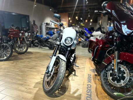 2024 Harley-Davidson Low Rider, серебристый, 2400000 рублей, вид 5