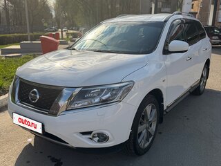 2014 Nissan Pathfinder IV, белый, 2350000 рублей, вид 3