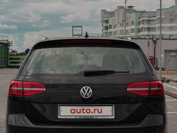 2017 Volkswagen Passat DSG6 B8, чёрный, 1900000 рублей - вид 1