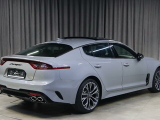 2019 Kia Stinger I, серебристый, 2499000 рублей, вид 2