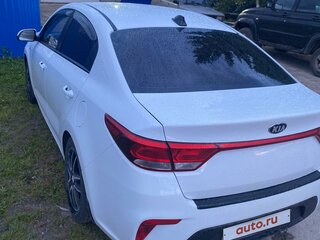 2017 Kia Rio IV, белый, 1050000 рублей, вид 5