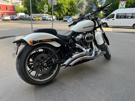 2019 Harley-Davidson Breakout, белый, 1900000 рублей, вид 3