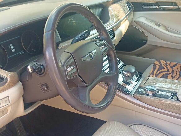 2017 Genesis G90 I, коричневый, 2800000 рублей - вид 8