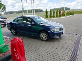 2015 Volkswagen Jetta VI Рестайлинг, синий, 1240000 рублей, вид 3