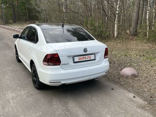 2019 Volkswagen Polo V Рестайлинг, белый, 800000 рублей, вид 3