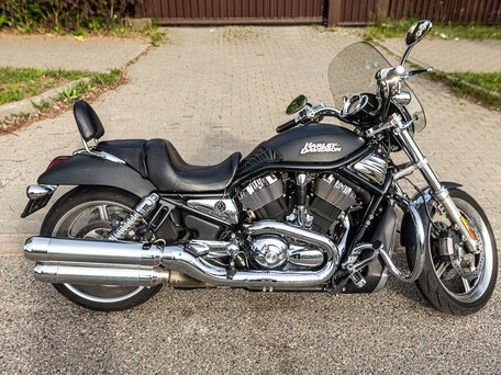 2006 Harley-Davidson V-Rod, чёрный, 850000 рублей, вид 2
