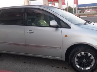 2005 Toyota Ipsum II (M20) Рестайлинг, серебристый, 770000 рублей, вид 3