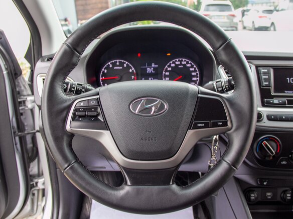 2019 Hyundai Solaris II, серебристый, 1239000 рублей - вид 14