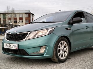 2013 Kia Rio III, зелёный, 490000 рублей, вид 1