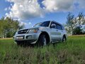 2001 Mitsubishi Montero III, серый, 680000 рублей - вид 1