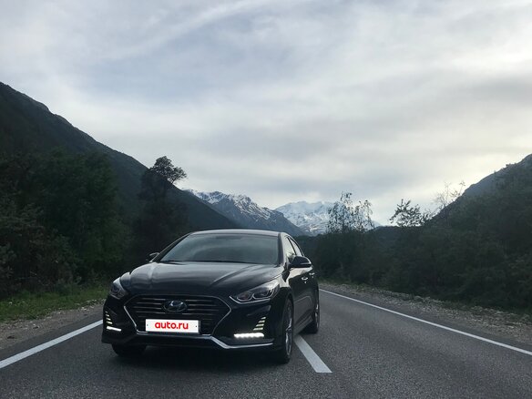 2019 Hyundai Sonata VII (LF) Рестайлинг, чёрный, 1850000 рублей - вид 6