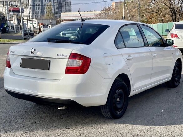 2016 Skoda Rapid I, белый, 950000 рублей - вид 2