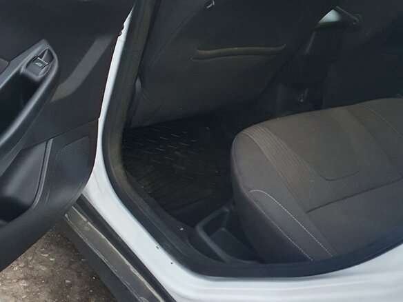 2012 Ford Focus III, белый, 990000 рублей - вид 16