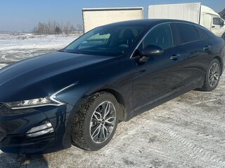 2020 Kia K5 III, синий, 2750000 рублей, вид 1