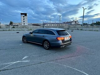 2018 Mercedes-Benz E-Класс 220 d V (W213, S213, C238), серый, 3650000 рублей, вид 2