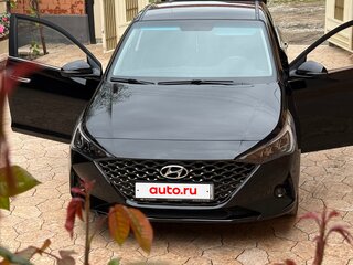2021 Hyundai Solaris II Рестайлинг, чёрный, 1720000 рублей, вид 1