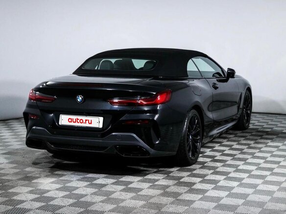 2020 BMW 8 серии 840i xDrive II (G14/G15/G16), чёрный, 9000000 рублей - вид 8