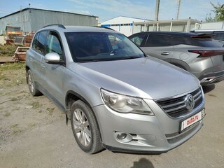 2010 Volkswagen Tiguan I, серебристый, 700000 рублей, вид 2