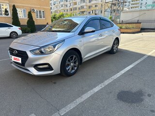 2019 Hyundai Solaris II, серебристый, 1450000 рублей, вид 2