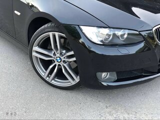 2007 BMW 3 серии 325i V (E90/E91/E92/E93), чёрный, 1800000 рублей, вид 5