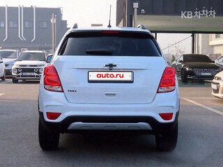 2021 Chevrolet Trax I Рестайлинг, белый, 1230000 рублей, вид 4