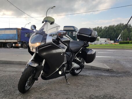 2013 Honda VFR 1200, серый, 1350000 рублей, вид 2